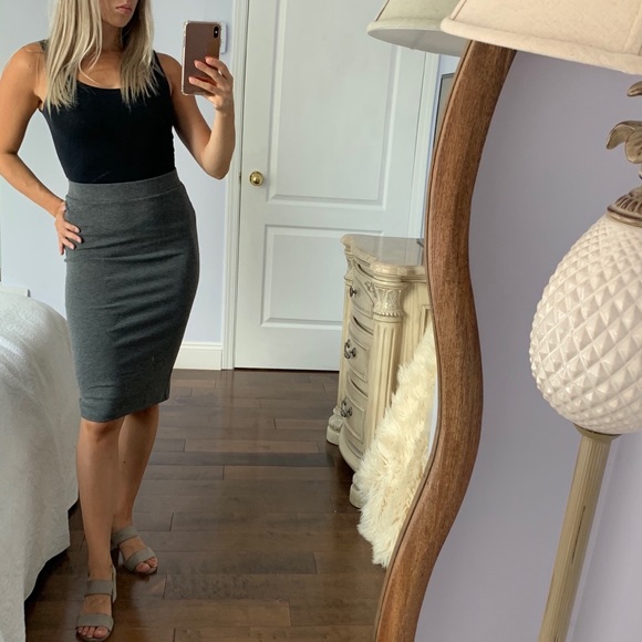 Stradivarius Grey Midi Skirt with Back Slit - Picture 6 of 6